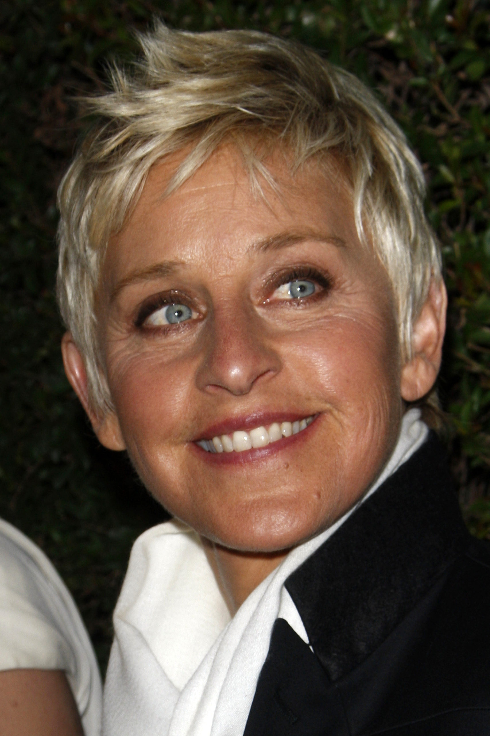 ellen degeneres le magazine article