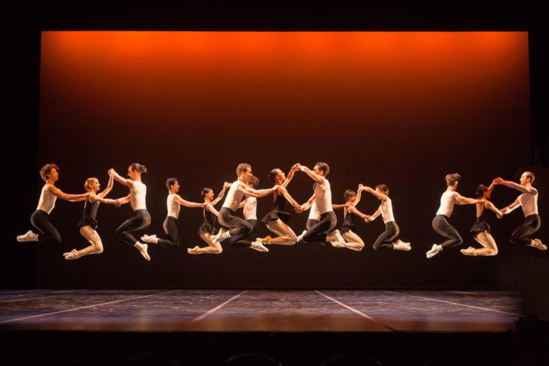 Béjart le magazine article Béjart le magazine article