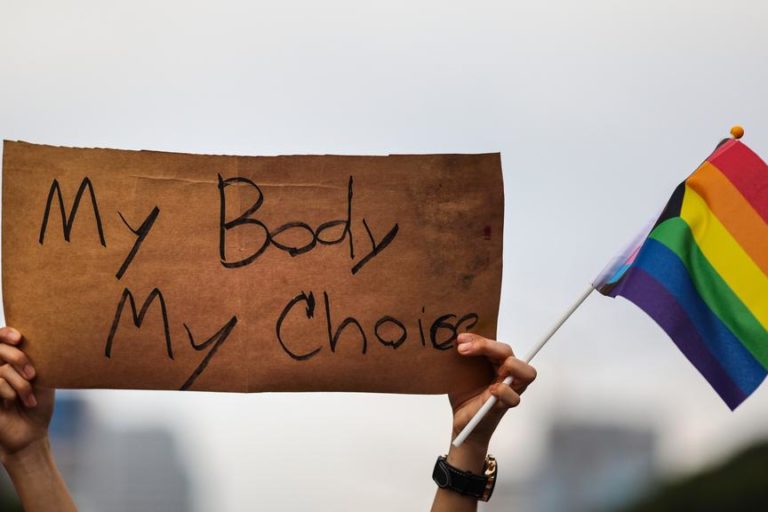 metoogay-f8c31f-0@1x