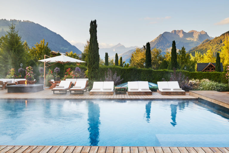 180917-Alpina-Gstaad-Pool-Morning-002-Print