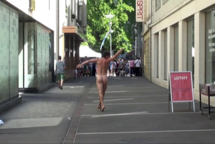 2021. Dans la tête… d’un nudiste