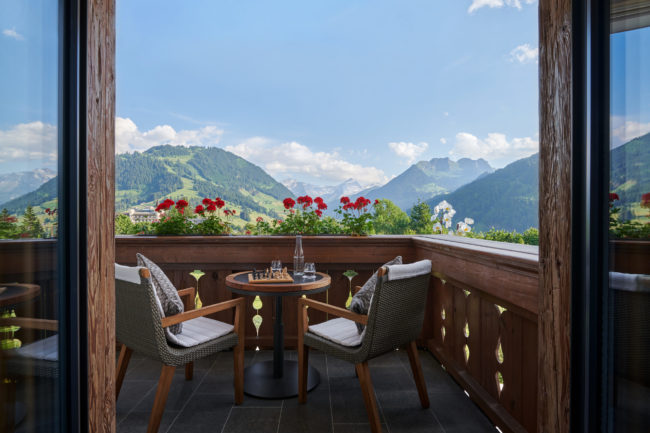 TheAlpinaGstaad_SleepSuite_025